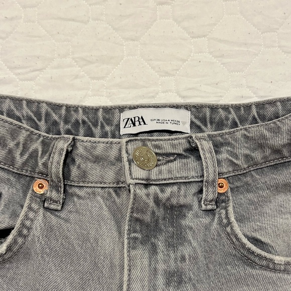 Zara Mom Jeans - Picture 5 of 5